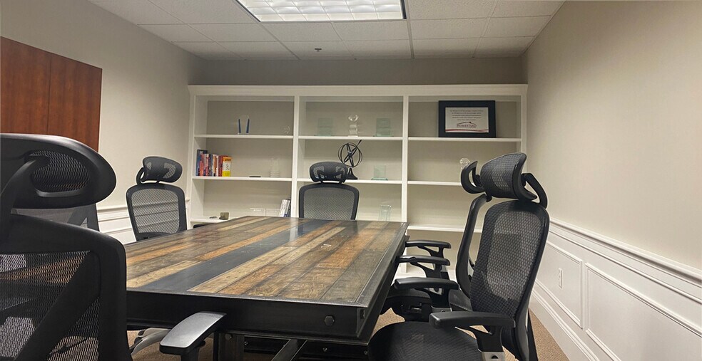 More Photos Of 540 Main St, Hyannis General Retail For Sale