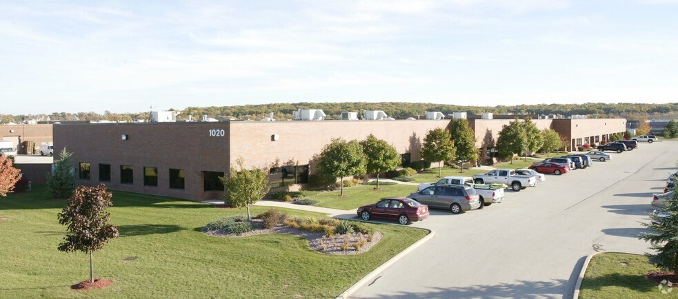 More Photos Of 1020 James Dr, Hartland Light Manufacturing For Lease