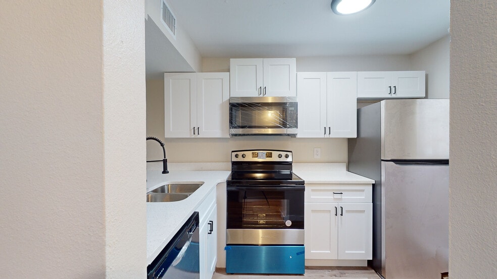 More Photos Of 7786 62nd St N, Pinellas Park Apartments For Sale