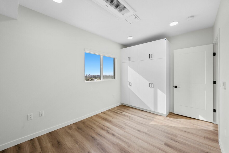 More Photos Of 3943 Oregon St, San Diego Apartments For Sale