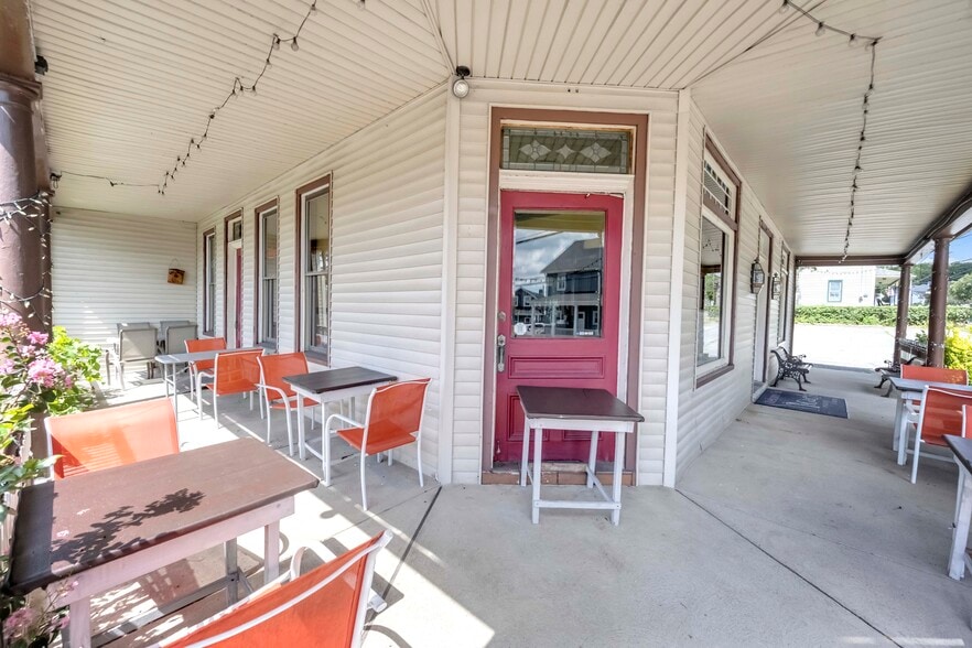 More Photos Of 5881 Sullivan Trl, Nazareth General Retail For Sale