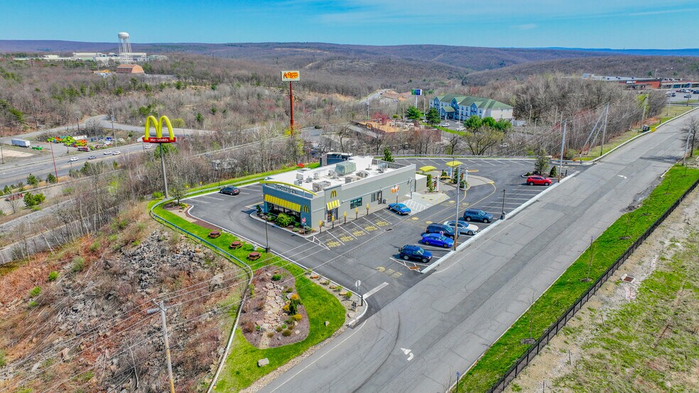 Primary Photo Of 960 Schuylkill Mall, Frackville Fast Food For Sale
