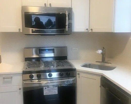 More Photos Of 1522-1524 N Ashland Ave, Chicago General Retail For Sale