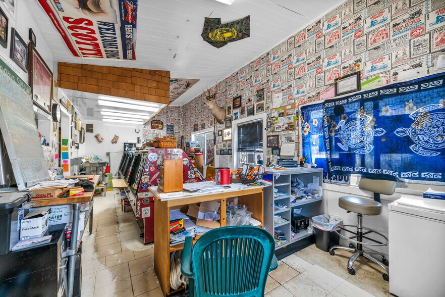 More Photos Of 198 Main St, Bridgeport Restaurant For Sale