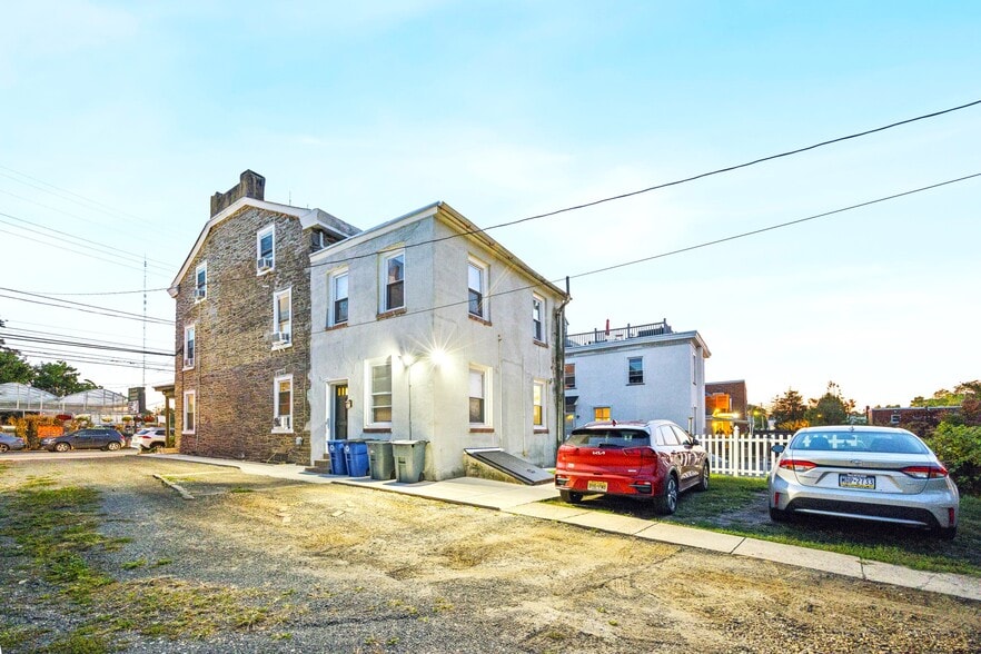 More Photos Of 7101 Ridge Ave, Philadelphia Apartments For Sale