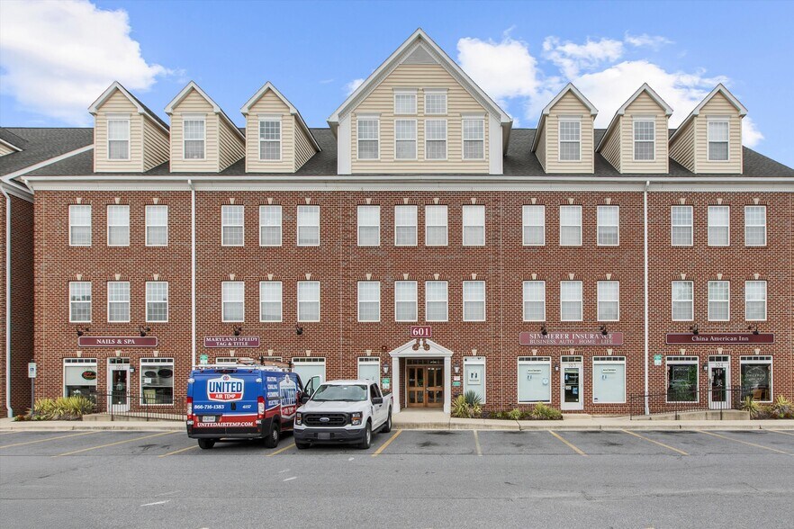 More Photos Of 601 7th St, Laurel Coworking Space