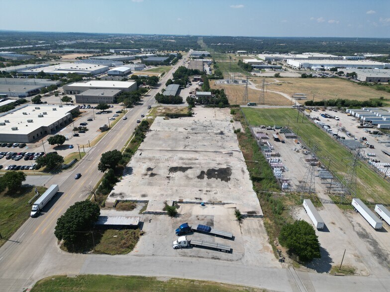 More Photos Of 2525 Handley Ederville Rd, Richland Hills General Retail For Lease