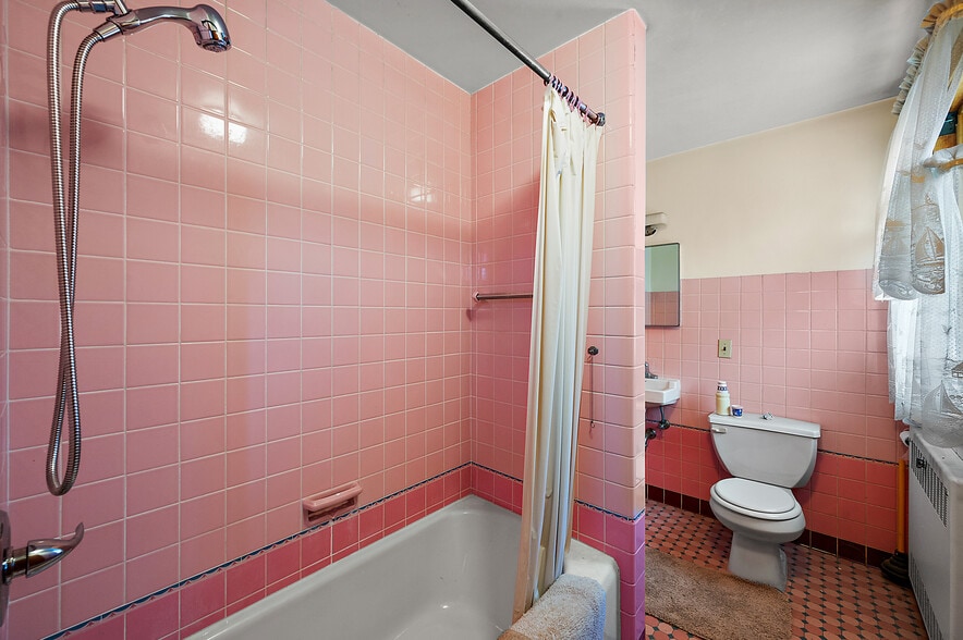 More Photos Of 22201 Woodward Ave, Ferndale Religious Facility For Sale