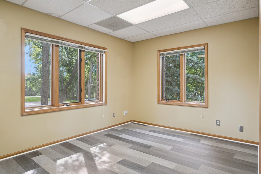 More Photos Of 1181 N Milford Rd, Milford Medical For Lease