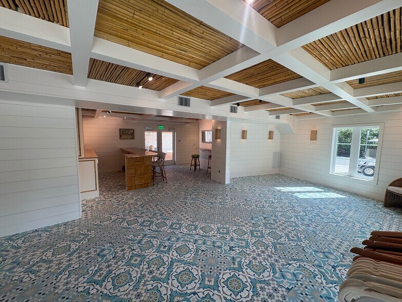 More Photos Of 310 E Railroad Ave, Boca Grande Restaurant For Lease