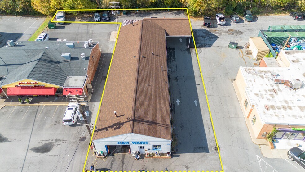 More Photos Of 1814 Rosemont Ave, Frederick Carwash For Sale