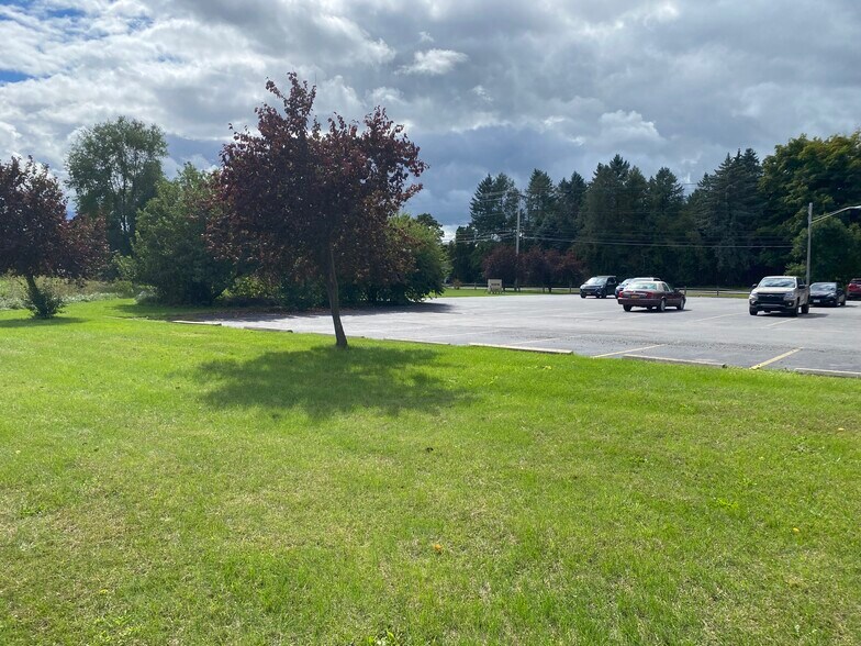 More Photos Of 3333 Lockport Olcott Rd, Newfane Restaurant For Sale