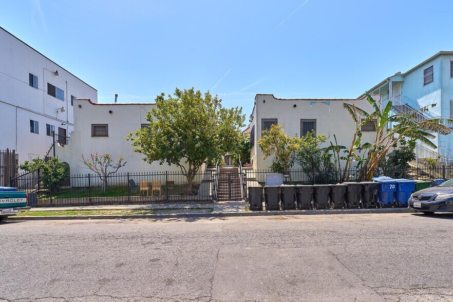 More Photos Of 3262 Monette Pl, Los Angeles Apartments For Sale