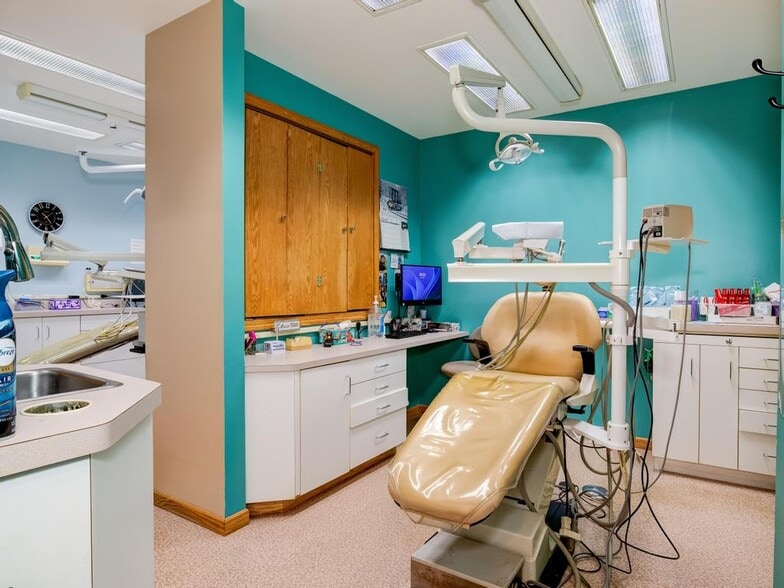 More Photos Of 413 Bridge St, Beaver Healthcare For Sale