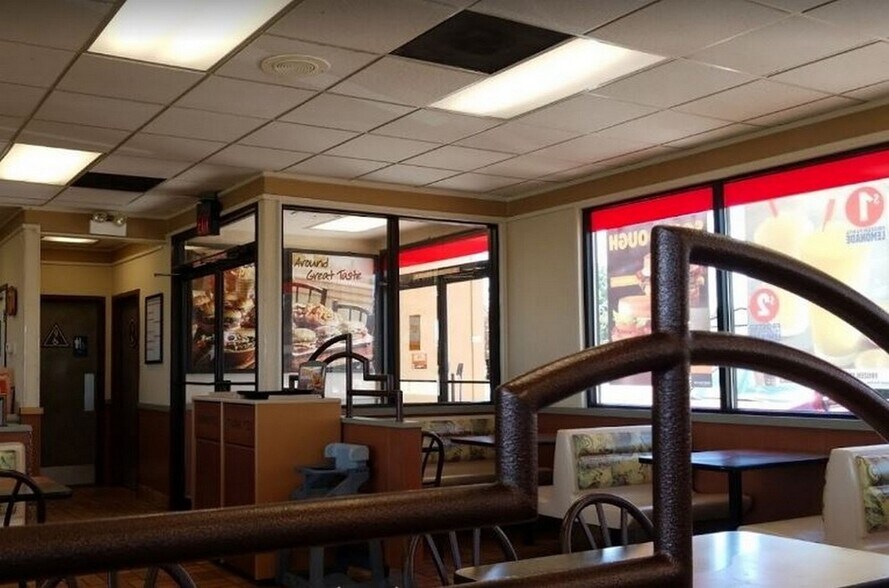 More Photos Of 92 16th St, Wheatland Freestanding For Sale