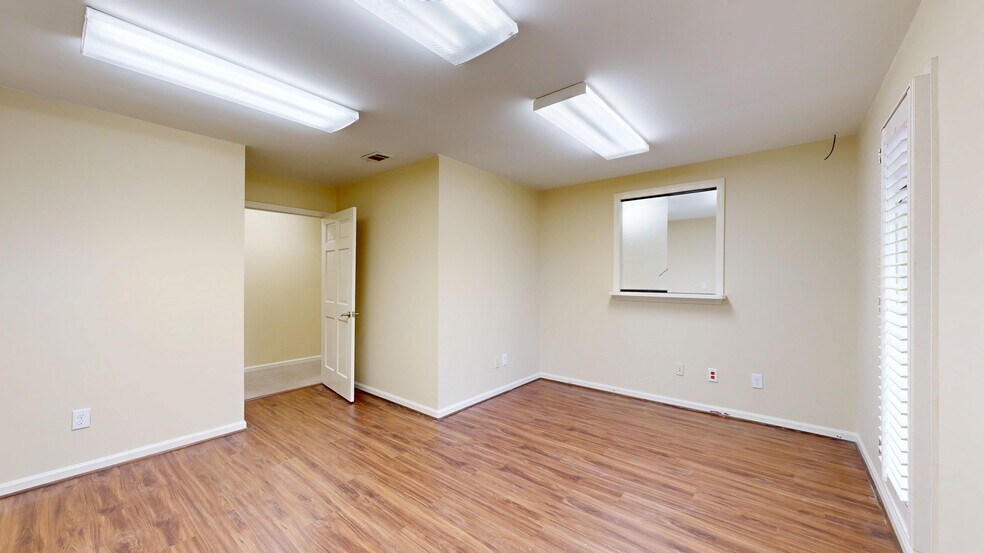 More Photos Of 1320 Wynnton Rd, Columbus Office For Lease