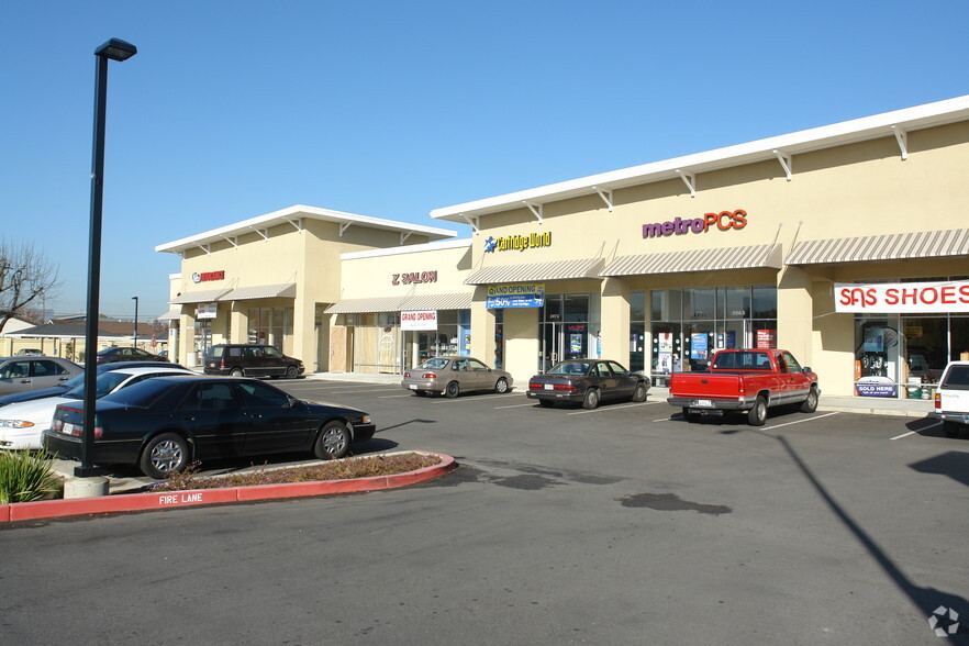 More Photos Of 3951-3985 Stevens Creek Blvd, Santa Clara General Retail For Lease