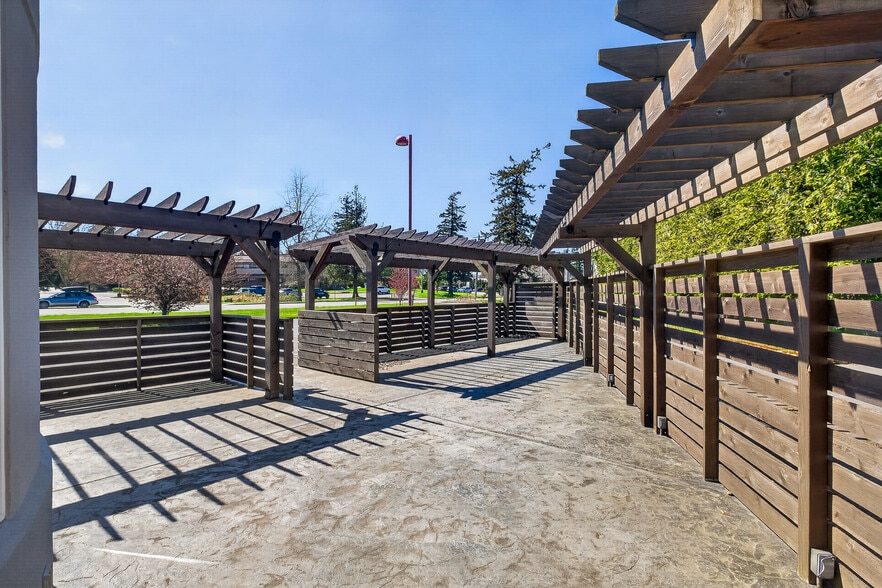 More Photos Of 1650 W Bakerview Rd, Bellingham Restaurant For Sale