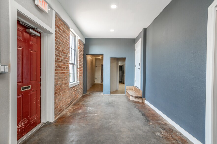 More Photos Of 113 N Main St, Muenster Restaurant For Sale