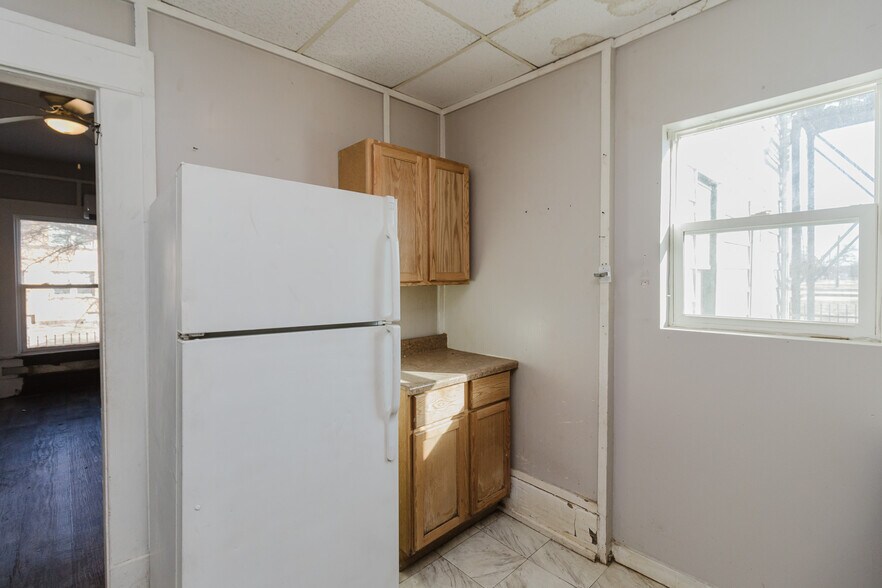 More Photos Of 638 N Broadway Ave, Wichita Multifamily For Sale