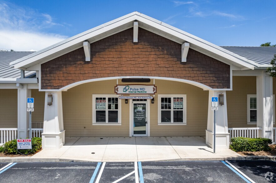 More Photos Of 723-753 CR 466, Lady Lake Medical For Sale