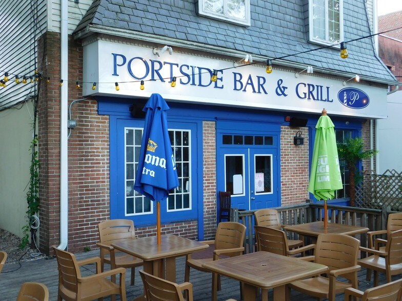 More Photos Of 240-242 E Main St, Port Jefferson Storefront Retail Residential For Lease