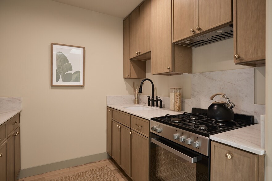 More Photos Of 1434 McDuff St, Los Angeles Apartments For Sale