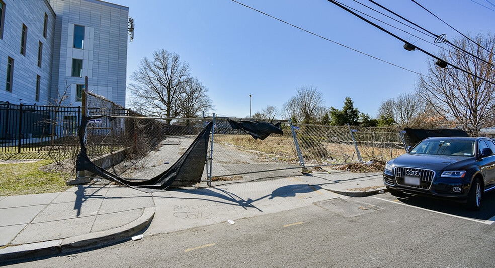 More Photos Of 1333 Alabama Ave SE, Washington Land For Sale