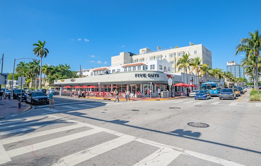 More Photos Of 1500 Washington Ave, Miami Beach Restaurant For Sale