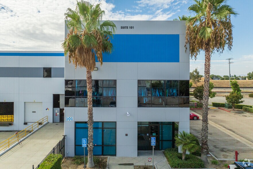 More Photos Of 8885 White Oak Ave, Rancho Cucamonga Warehouse For Lease