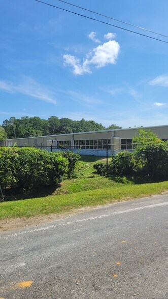 More Photos Of 270 Crossway Rd, Tallahassee Warehouse For Sale