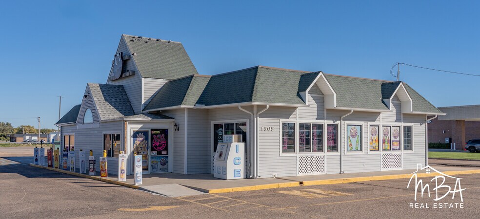 More Photos Of 1505 E Kansas Ave, Garden City Restaurant For Sale
