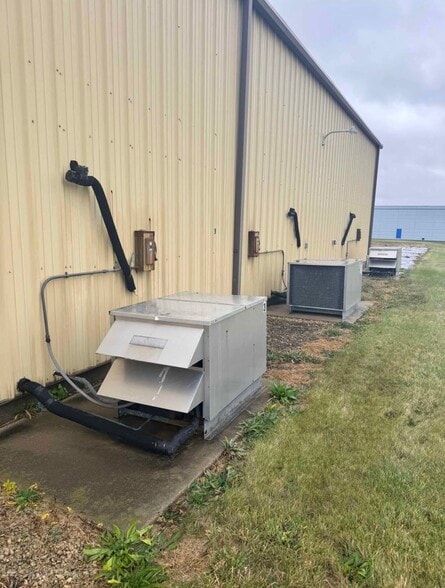 More Photos Of 3000 Industrial Dr, Freeport Refrigeration Cold Storage For Sale