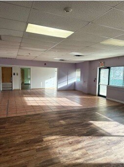 More Photos Of 20 Jackson St, Freehold Office For Lease