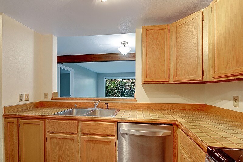 More Photos Of 9800 Roosevelt Way NE, Seattle Apartments For Sale