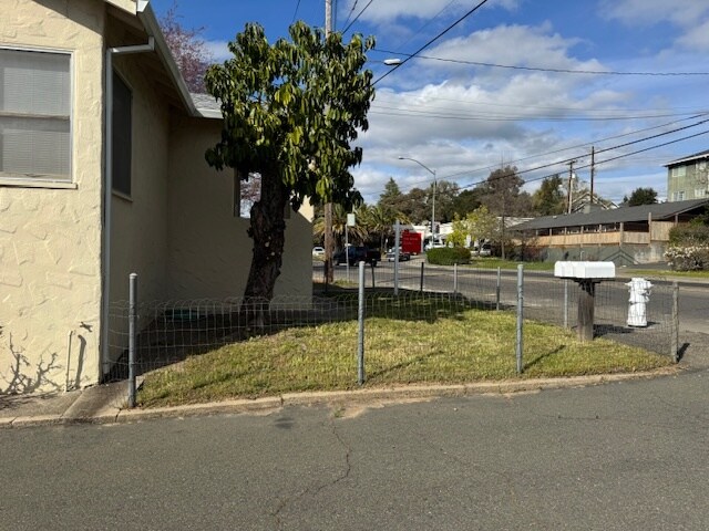 More Photos Of 821 Healdsburg Ave, Healdsburg Office Residential For Sale