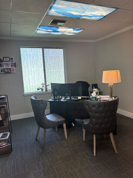 More Photos Of 5233 San Jose Blvd, Jacksonville Office Residential For Lease