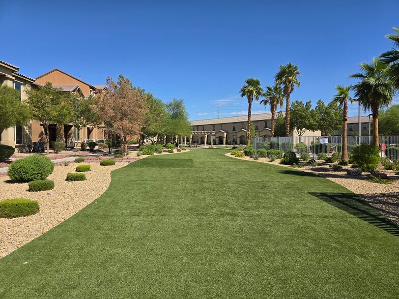 More Photos Of 4300 N Lamont St, Las Vegas Apartments For Sale