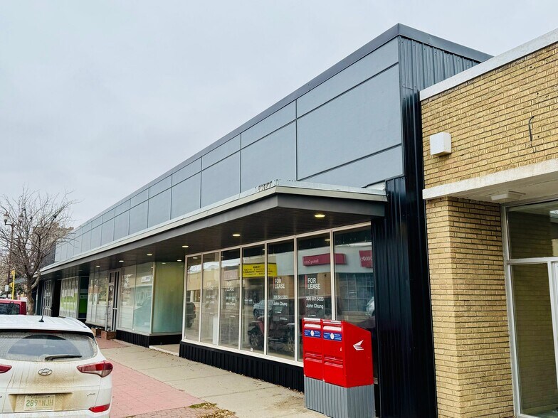 More Photos Of 27 Second Av N, Yorkton Storefront Retail Office For Lease