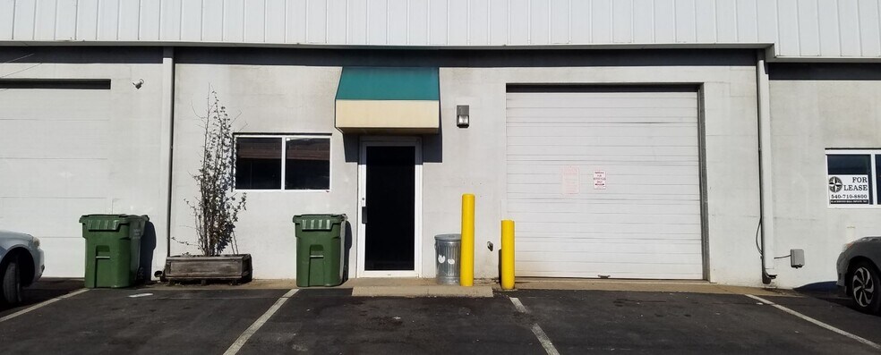 Primary Photo Of 33 McWhirt Loop, Fredericksburg Light Manufacturing For Lease