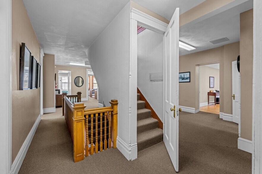 More Photos Of 851 Clarkson St, Denver Office For Sale