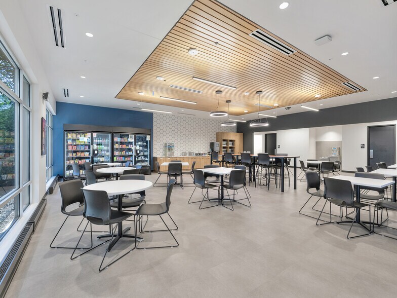More Photos Of 4300 Kittredge St, Denver Office For Sale