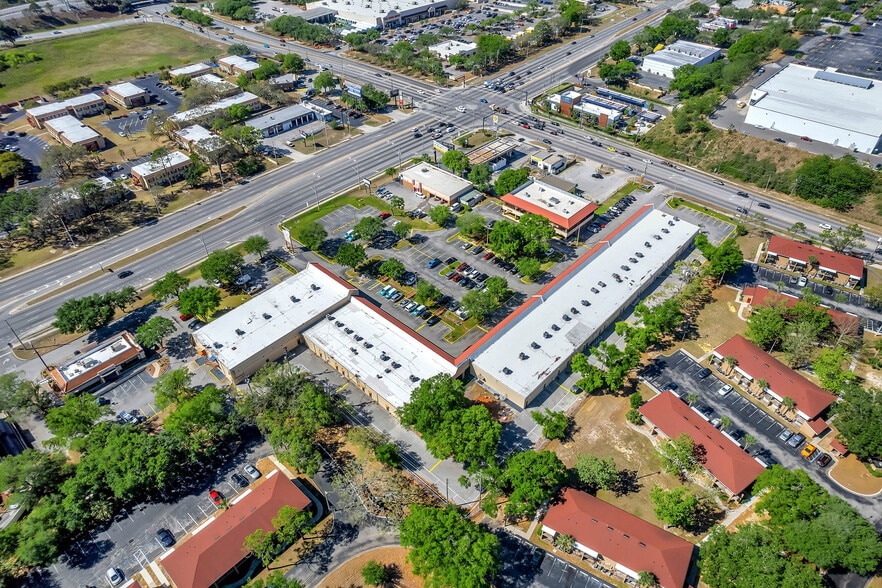 More Photos Of 6801-6925 W Colonial Dr, Orlando Unknown For Lease