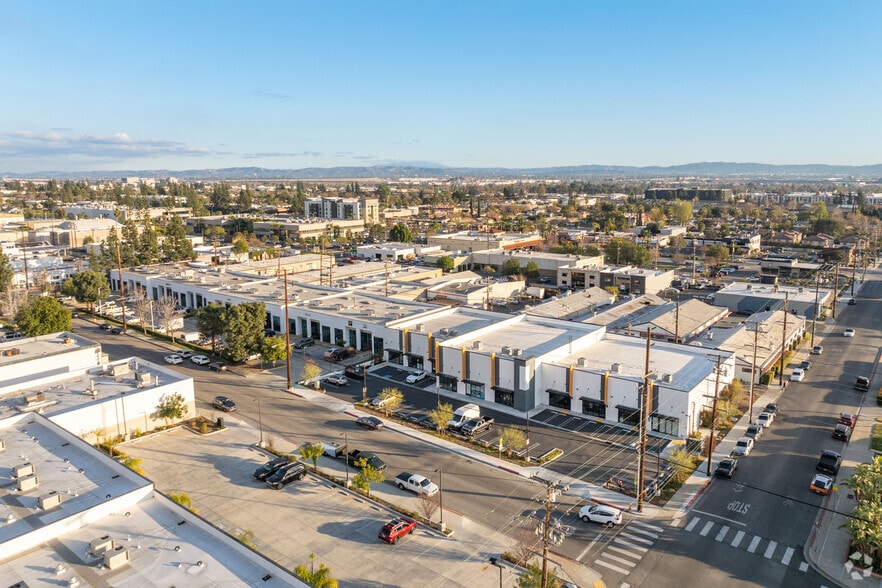 More Photos Of 238-256 W Chestnut Ave, Monrovia Warehouse For Sale
