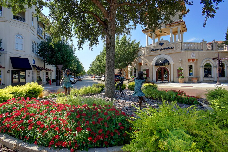 More Photos Of 16 Village Ln, Colleyville Office For Lease