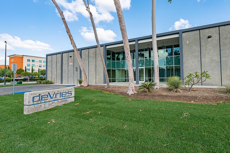 Primary Photo Of 1641 Reynolds Ave, Irvine Warehouse For Lease