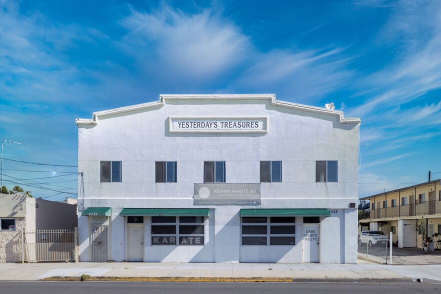 More Photos Of 4337 147th St, Lawndale Industrial For Sale