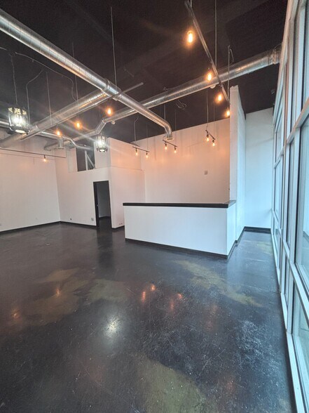 More Photos Of 10-12 NE Shaver St, Portland Apartments For Sale