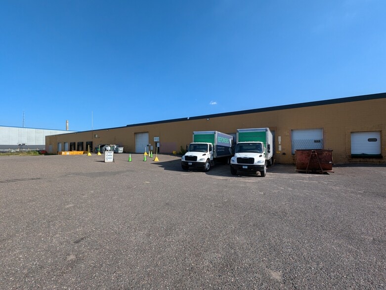 More Photos Of 860 Vandalia St, Saint Paul Warehouse For Lease