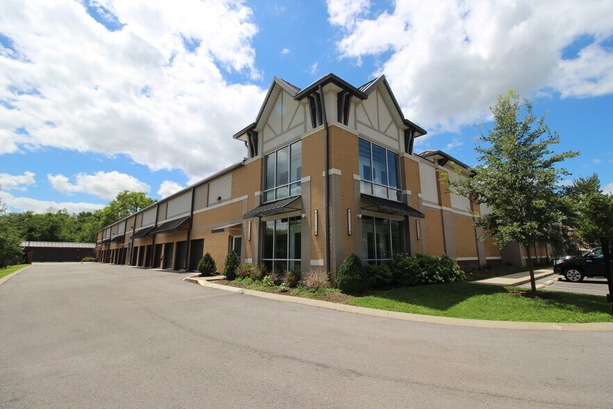 More Photos Of 757 W Northfield Blvd, Murfreesboro Self Storage For Sale